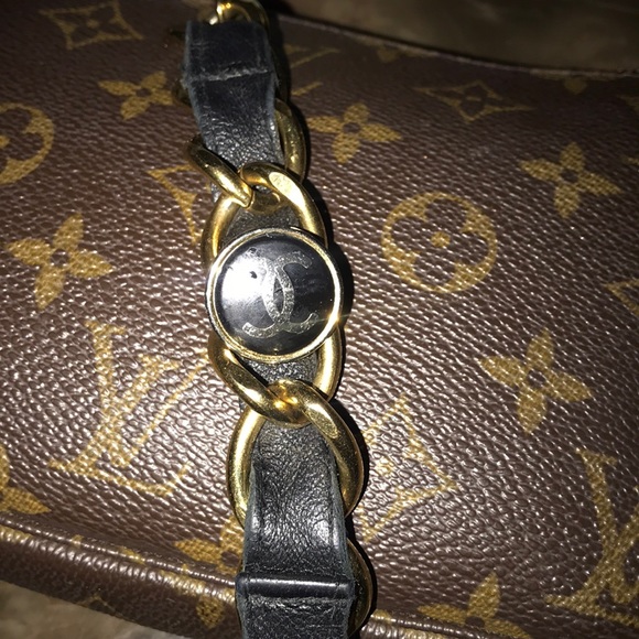 CHANEL Jewelry - authentic vintage Chanel bracelet cc CHANEL Jewelry - authentic vintage Chanel bracelet cc